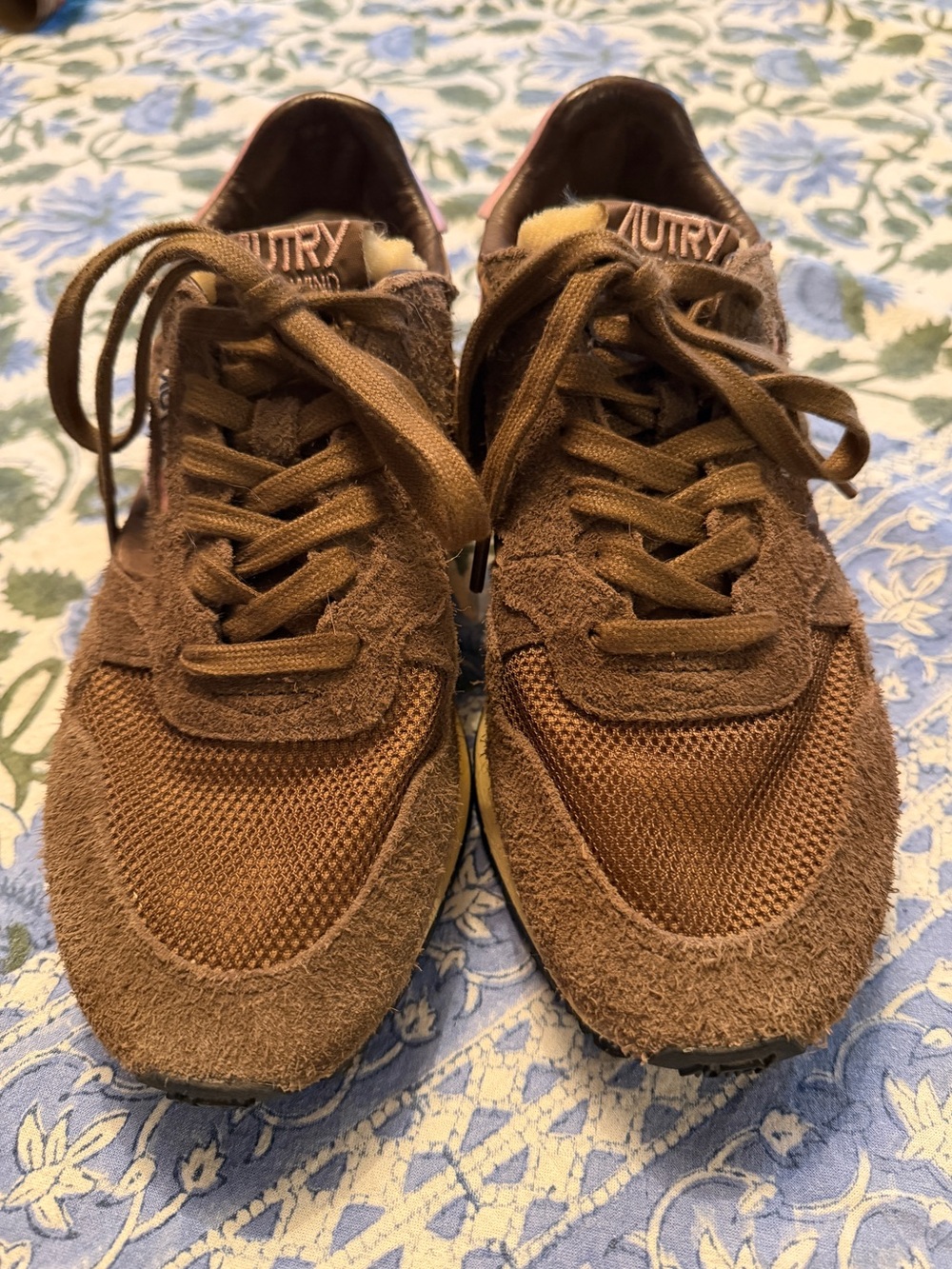 Autry Women’s Sneakers - Picture 2 of 6